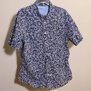 Banana Republic Luxe Poplin Button Down